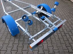 trailershop Boot Trailer Bootanhänger Neptun Navy 750kg sofort verfügbar nach Bestellung