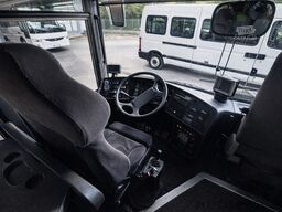 Setra 318 DT