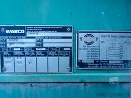 Schütte Anhänger mit Plane