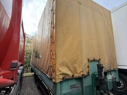 Schütte Anhänger mit Plane