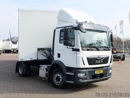 MAN TGM 15.290 Trekker + Heiwo city trailer geïsole...