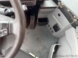 Volvo 8900 4x2 bus with 49 + 1 seated passengers and cap