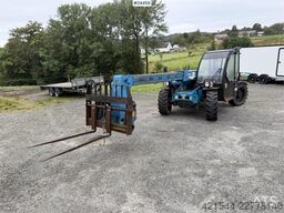 Genie GTH-2506 telescopic handler supplied with a bucket