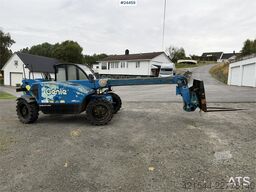 Genie GTH-2506 telescopic handler supplied with a bucket