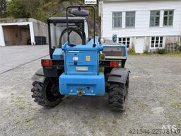 Genie GTH-2506 telescopic handler supplied with a bucket