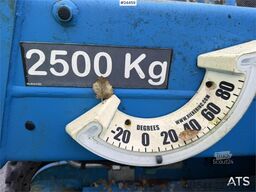 Genie GTH-2506 telescopic handler supplied with a bucket