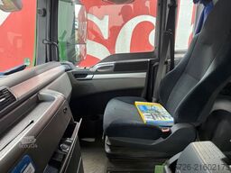 MAN TGX 26.440 Abrollkipper, HU 02/27