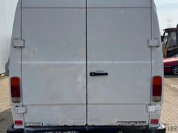 Mercedes-Benz 200-serie **208D-FRENCH ORIGINE**