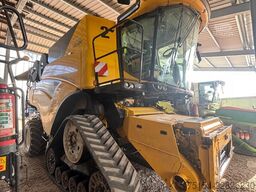 New Holland CR 10.90
