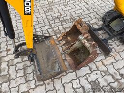 JCB 8008 CTS / 2021 BJ / 623 H / 3 x Löffel