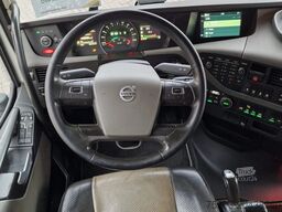 Volvo FH 13.540 Globetrotter 6x2 - BDF - Loadlift - F...