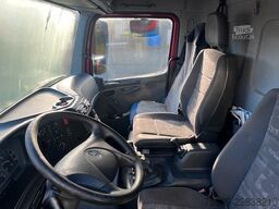 MERCEDES-BENZ 815 Kühlkoffer Thermoking mit Rohrbahnen