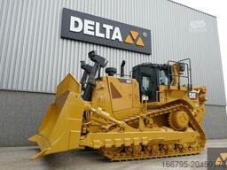 Caterpillar D8T