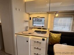 HYMER/ERIBA Tramp T 685 S 