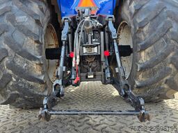 NEW HOLLAND TG 230