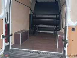 Renault Master 170 7 Sitzer