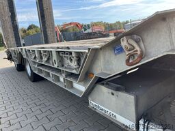 HUMBAUR HTD 30 3-Achs Tieflader Radmulden Luftfederung