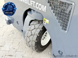 Combilift C3000 GAS TRIPLEX 5600 FREE LIFT