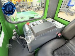 Combilift C3000 GAS TRIPLEX 5600 FREE LIFT