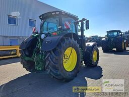 John Deere 6215 R