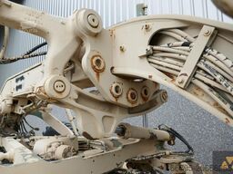 Caterpillar 130G Ex-army