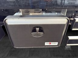 IVECO Daily 35S18 Abschleppwagen Modell 2025 AHK 3,5t