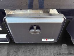 IVECO Daily 35S18 Abschleppwagen Modell 2025 AHK 3,5t