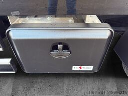 IVECO Daily 35S18 Abschleppwagen Modell 2025 AHK 3,5t