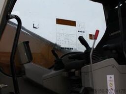 LIEBHERR R 934 NLC VERSTELLAUSLEGER Nr.: 674