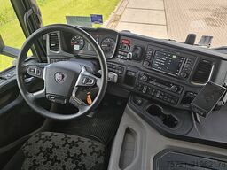 SCANIA P320 6X2*4 TAILLIFT AIRCO