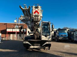 LIEBHERR Mobilkran LTC 1050-3.1 50t Kran hat nur 3300 h