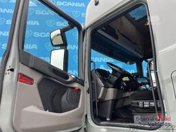 Scania S 590 A4x2NB V8 RETARDER DIFF-L FULL AIR 8T P-AIRC