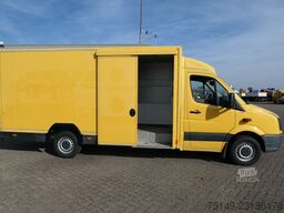 VW Crafter 4x2, Isoliert, Regale, Trennwand, Tür