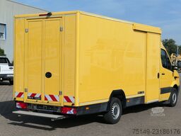 VW Crafter 4x2, Isoliert, Regale, Trennwand, Tür