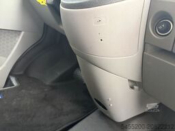 VW Transporter Kombi 2.0 TDI L1H1 140pk DSG Automa...