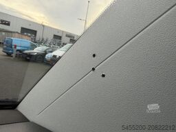 VW Transporter Kombi 2.0 TDI L1H1 140pk DSG Automa...