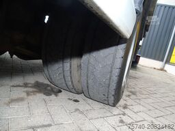 Iveco Eurocargo 150E25 + lift + euro 5 EEV + 3P