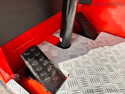 Combilift C4000 / GAS / TRIPLEX / 9300MM /LIKE NEW