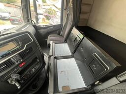 Iveco S-WAY 460