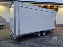 Blyss Messe Eventtrailer aerodynamische front 2 Klappen Bodentief