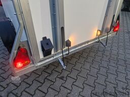 Blyss Niki weiß Rampe Seitentür 2024 direkt