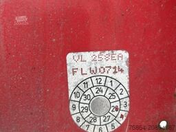 SCHWARZMüLLER HOLZAUFLIEGER Y-SERIE, 8 RUNGENPAARE, BPW-ACHSEN, LIFTACHSE