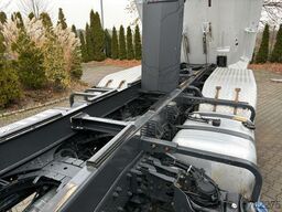 MERCEDES-BENZ AROCS 4145 8x8 Meiller Muldenkipper