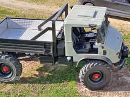 Mercedes Benz Unimog 404