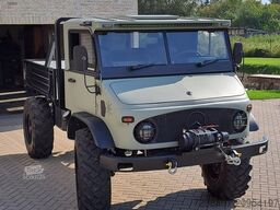 Mercedes Benz Unimog 404