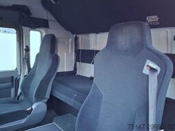MAN TGL 8.180 4x2 BL 6-Sitzer / 2 Liegen Möbelkoffer