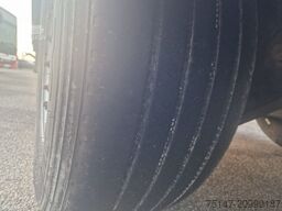 SCHWARZMÜLLER 3-Achs Schubboden Voll-Alu 91 m³ Liftachse