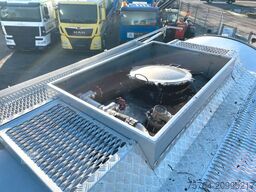 KÄSSBOHRER 32m² V2A Bitumentankauflieger /leicht beschädigt