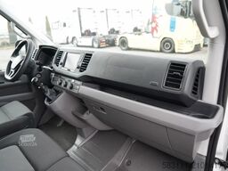 VOLKSWAGEN CRAFTER  / 2.0 D / FURGON BLASZAK / DMC: 3500 KG