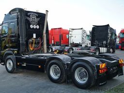 VOLVO FH16 / 700 / 6x4 / HYDRAULIKA / RETARDER / 3 OSI